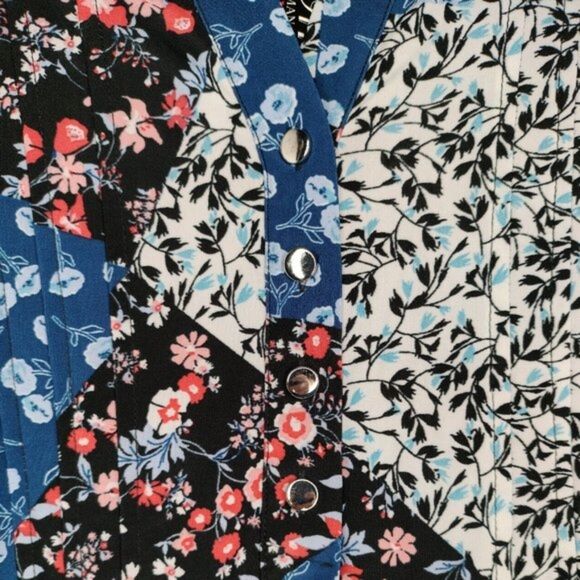 Cocomo Plus Size 2X Blue Multicolor Floral Print Pintuck Flutter Sleeve Top - Picture 4 of 6